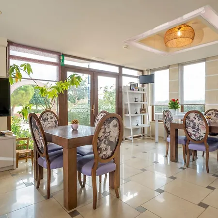 Areti מלון